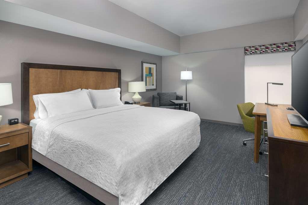 Hampton Inn And Suites Clayton/St. Louis-Galleria Area Værelse billede