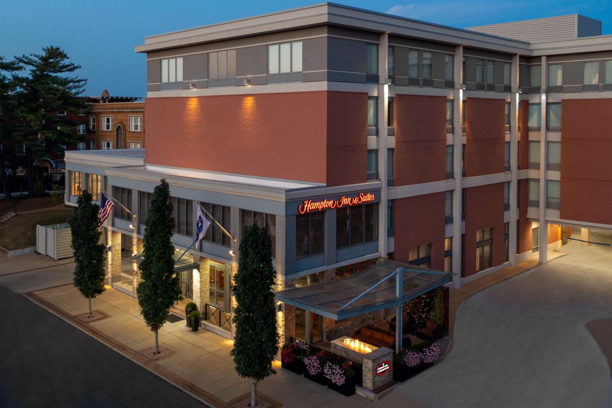 Hampton Inn And Suites Clayton/St. Louis-Galleria Area Eksteriør billede